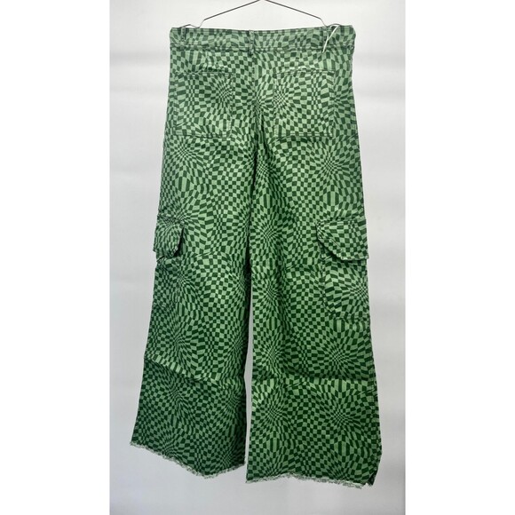 Women's Pants - miss love by Lala Green Checkered Flared Cargo Pants Size Medium - Picture 5 of 10